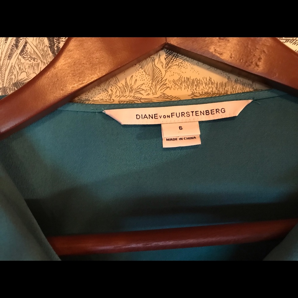 DVF Runway Blouse - Size 6 - Picture 5 of 5